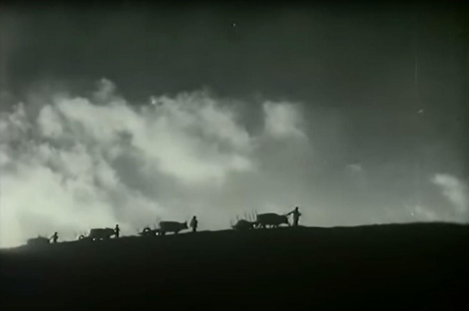 Fotograma de “O carro e o home”, en Facós.