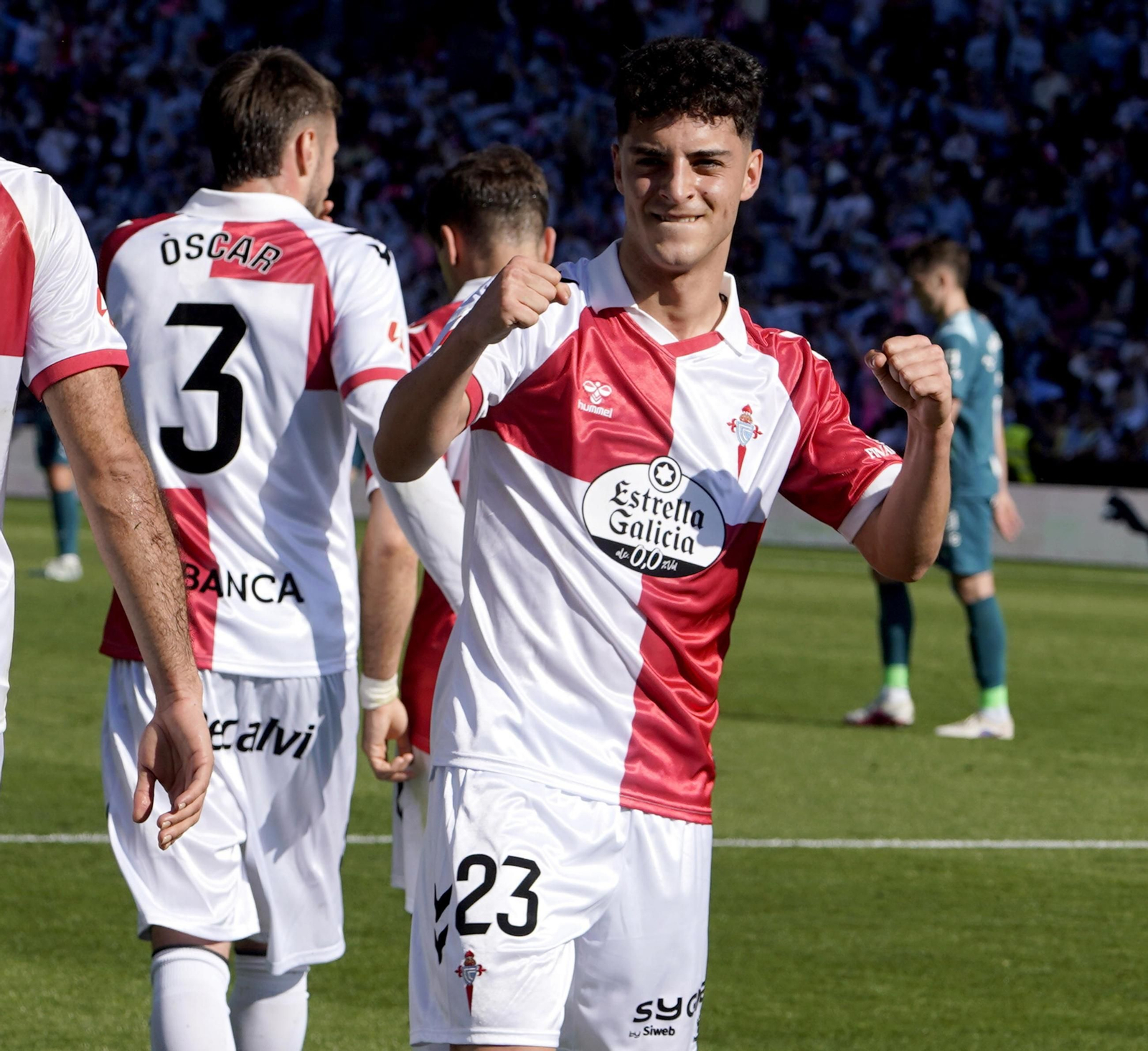 Galería | El Celta y el Alavés se miden en Balaídos