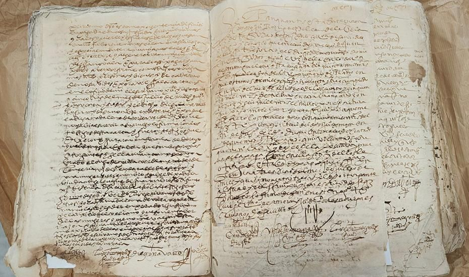 Documento con la firma de Cervantes