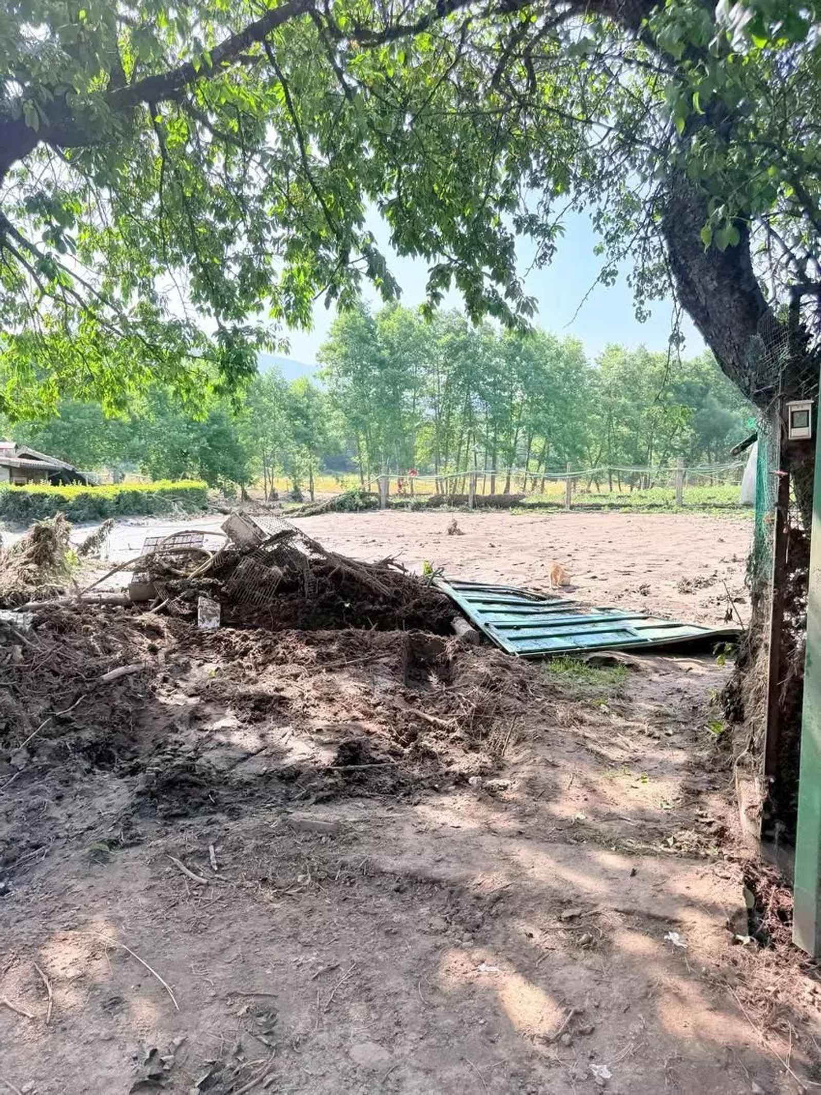 Galería | Enormes destrozos en A Bouza y Pradocabalos por las lluvias torrenciales