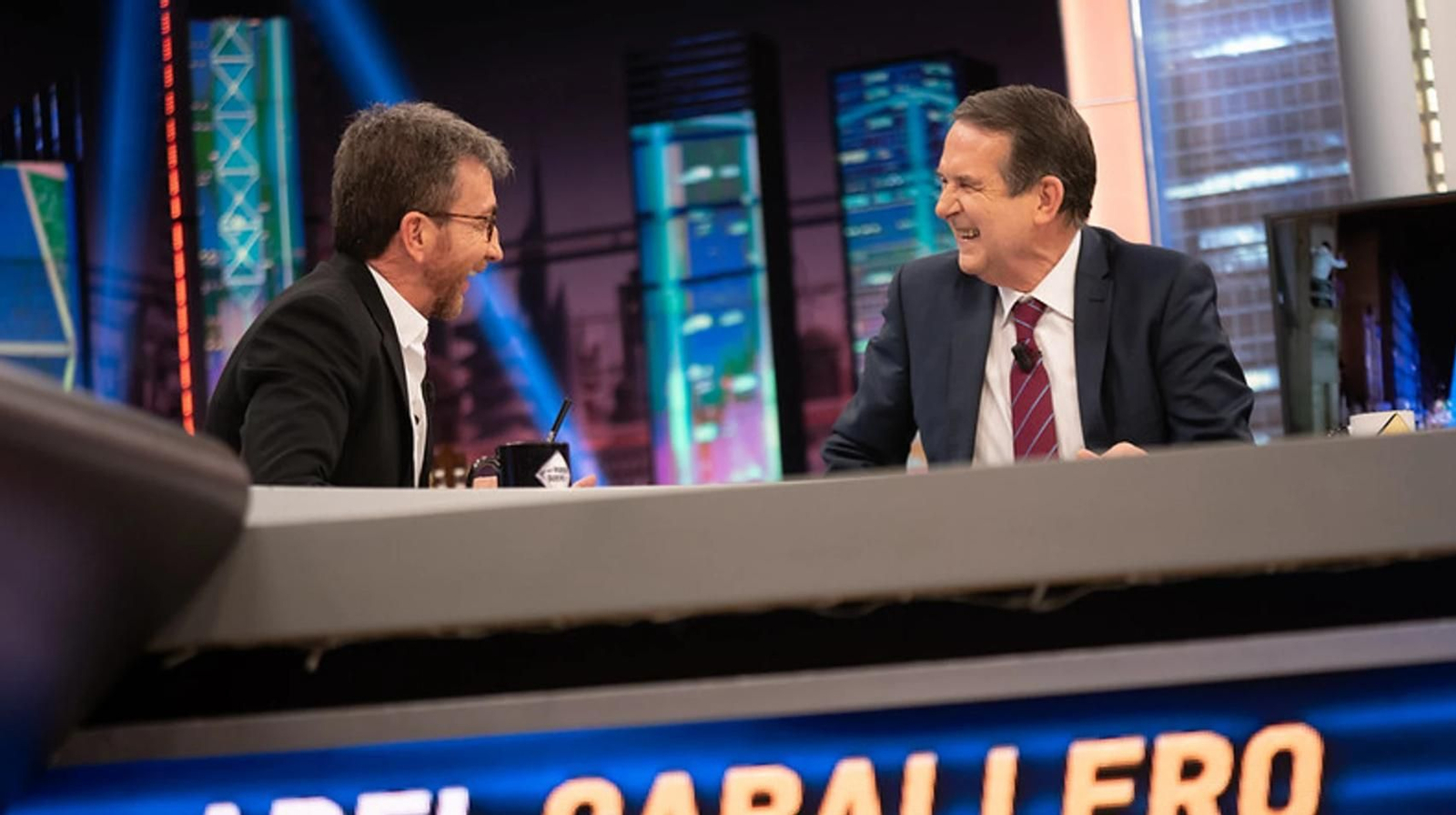 Abel Caballero, con Pablo Motos, en una visita a 'El Hormiguero'. Atresmedia
