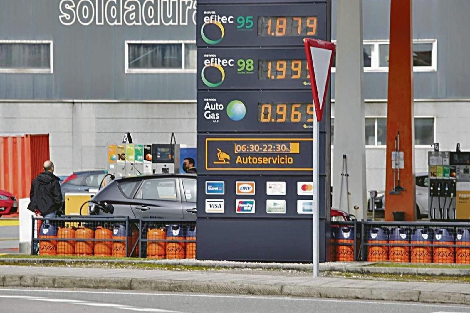 Los conductores tendrán un descuento de 20 céntimos por litro a la hora de repostar.