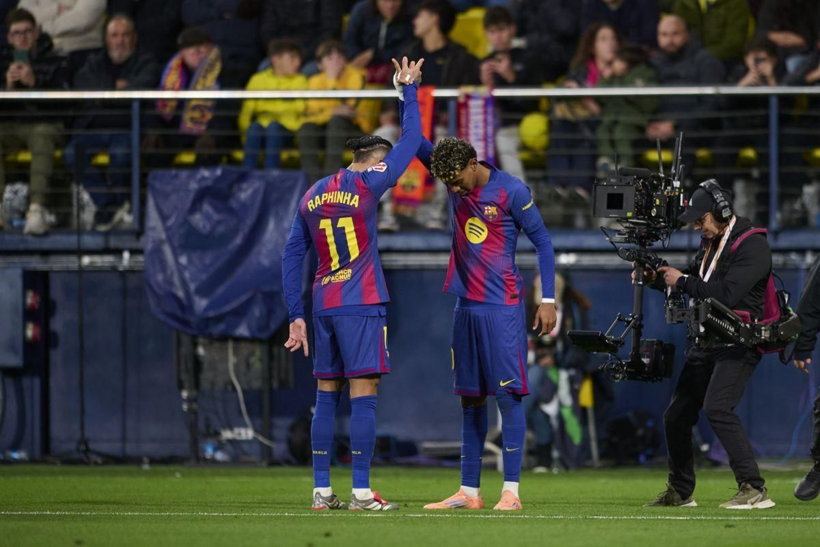 Raphinha y Lamine Yamal fueron los autores de los goles del Barcelona en La Cerámica.