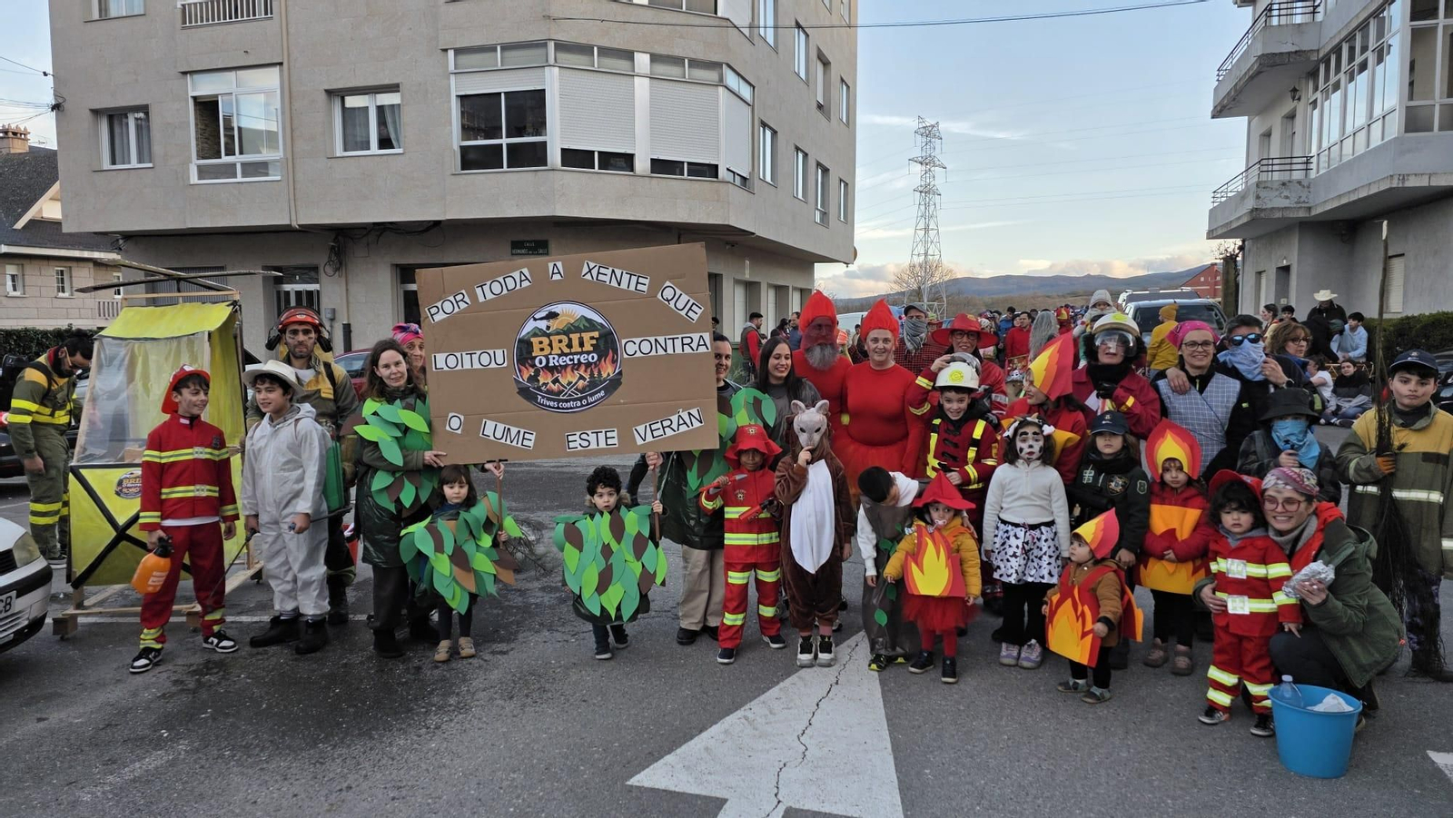 Trives se vuelca con su Martes de Entroido.