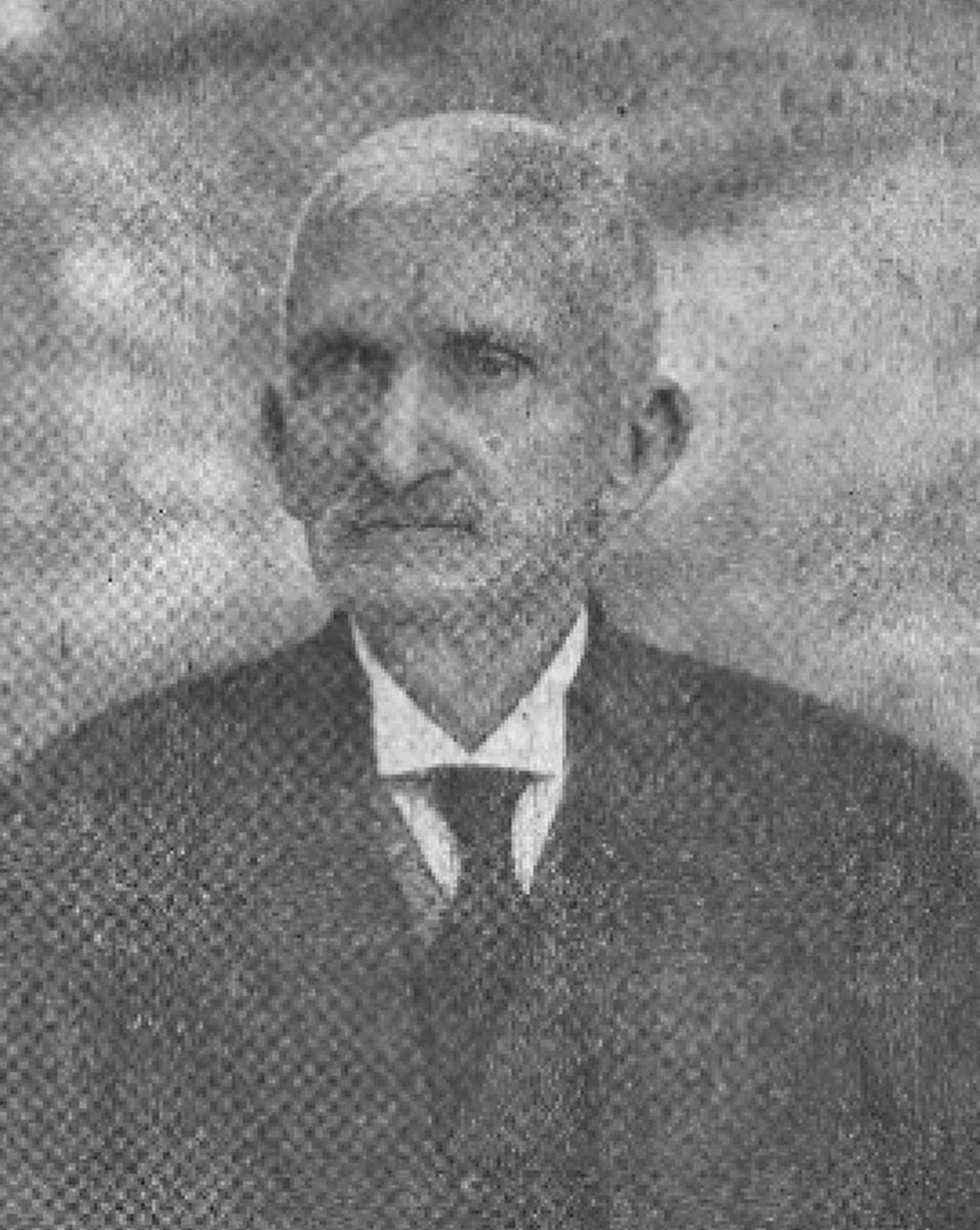 Antonio Sanjurjo Badía propietario de los automóviles. Viada Gallega nº 166