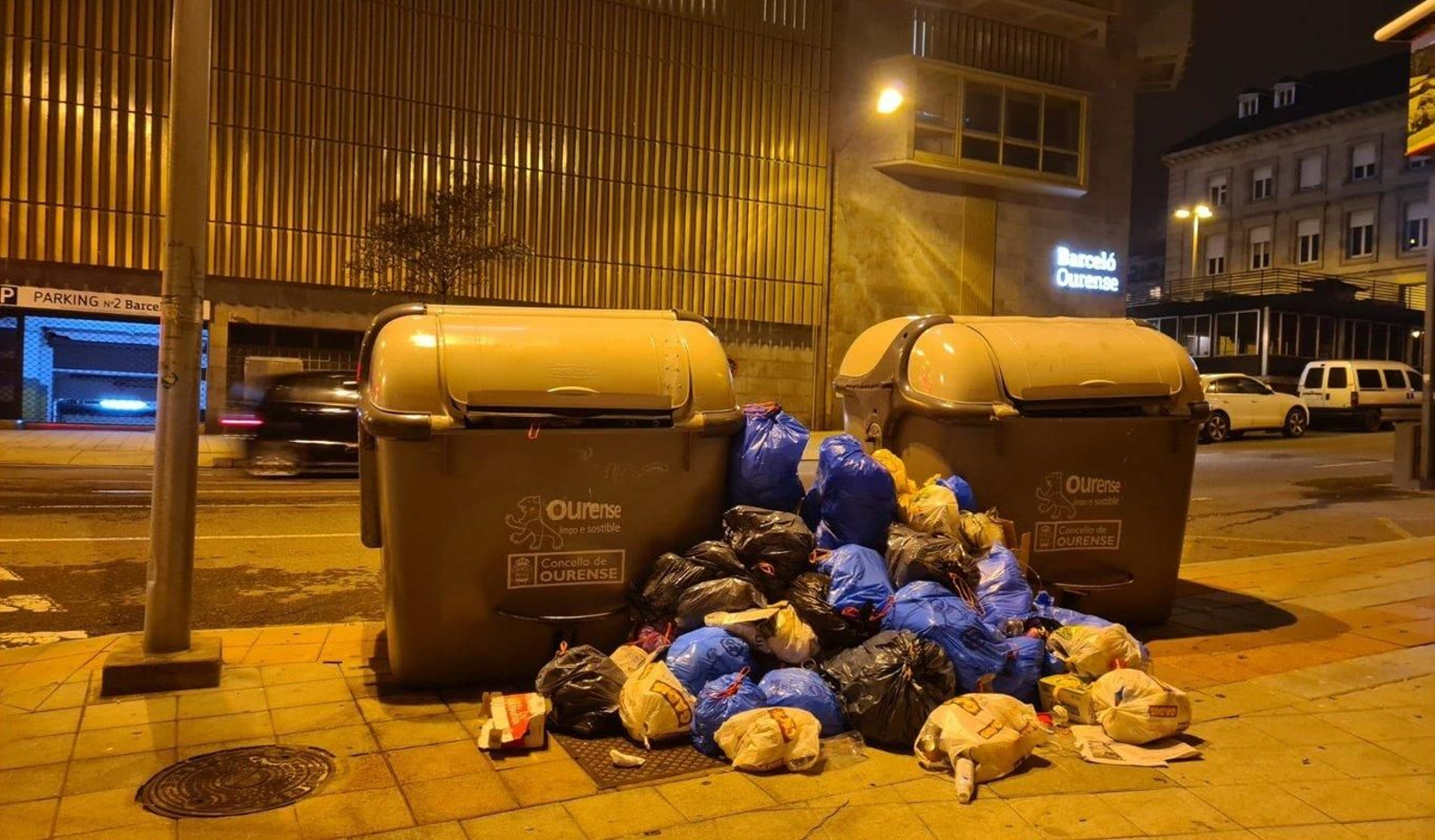 Una de las imágenes enviada por nuestros lectores de suciedad en la calle.
