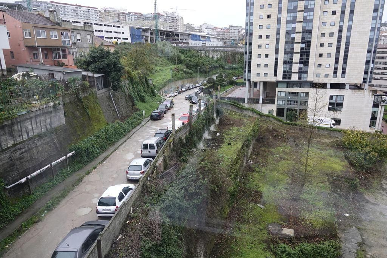 La supuesta prolongación de Serafín Avendaño se encuentra sin urbanizar y no forma parte del registro municipal de calles.