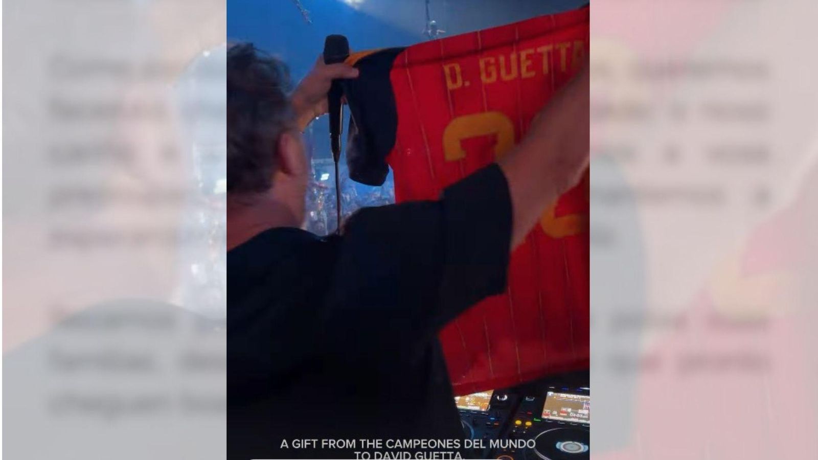 David Guetta con la camiseta de la selección española.