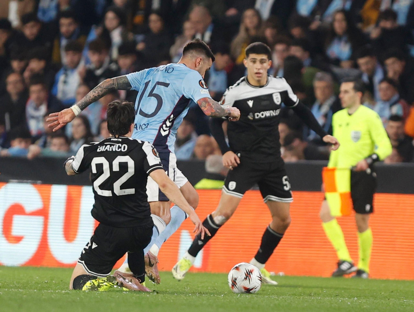 Galería | El Celta y el PAOK hacen vibrar Balaídos