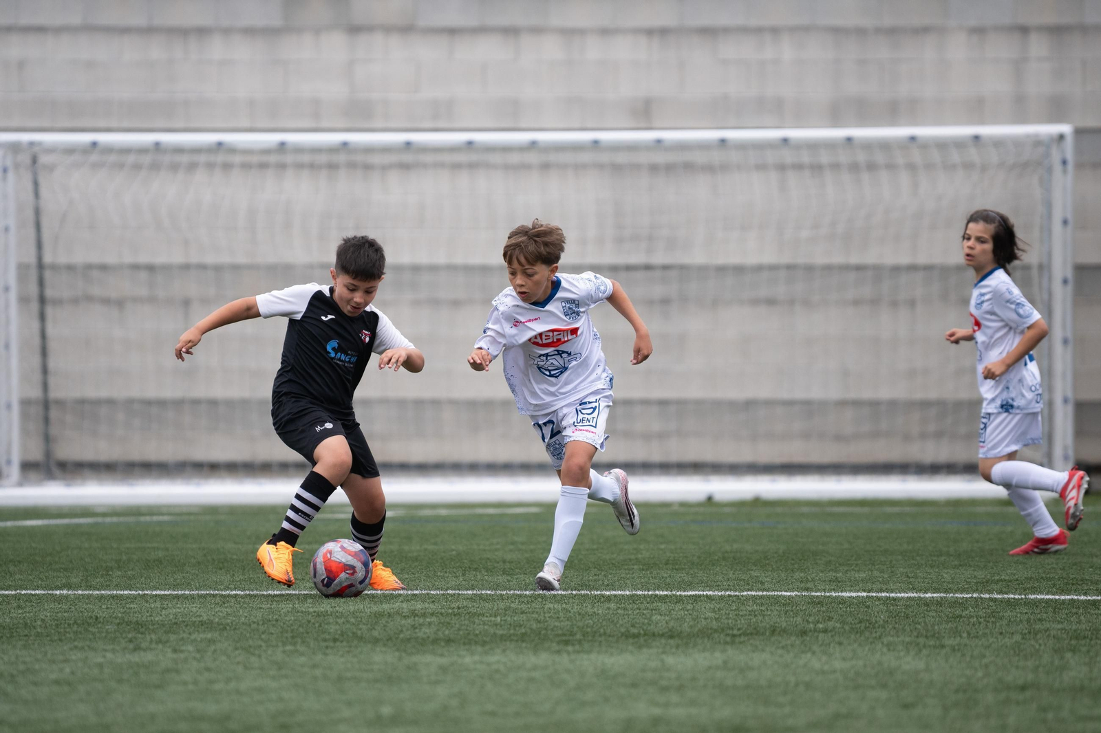 El Pabellón CF, el mejor en el 12º torneo benjamín de fútbol Barbadás
