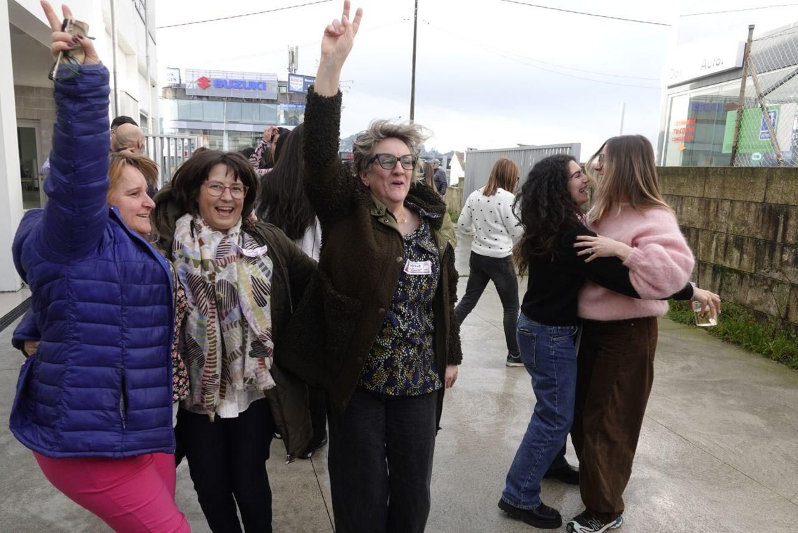 Galería | Los trabajadores de Bimba y Lola celebran el segundo premio de la Lotería de Navidad