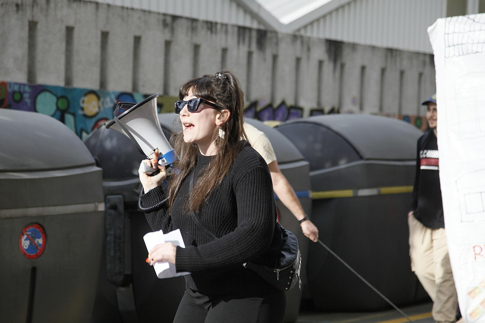 Galería | Ourense sale a las calles para   defender el acceso a la vivienda