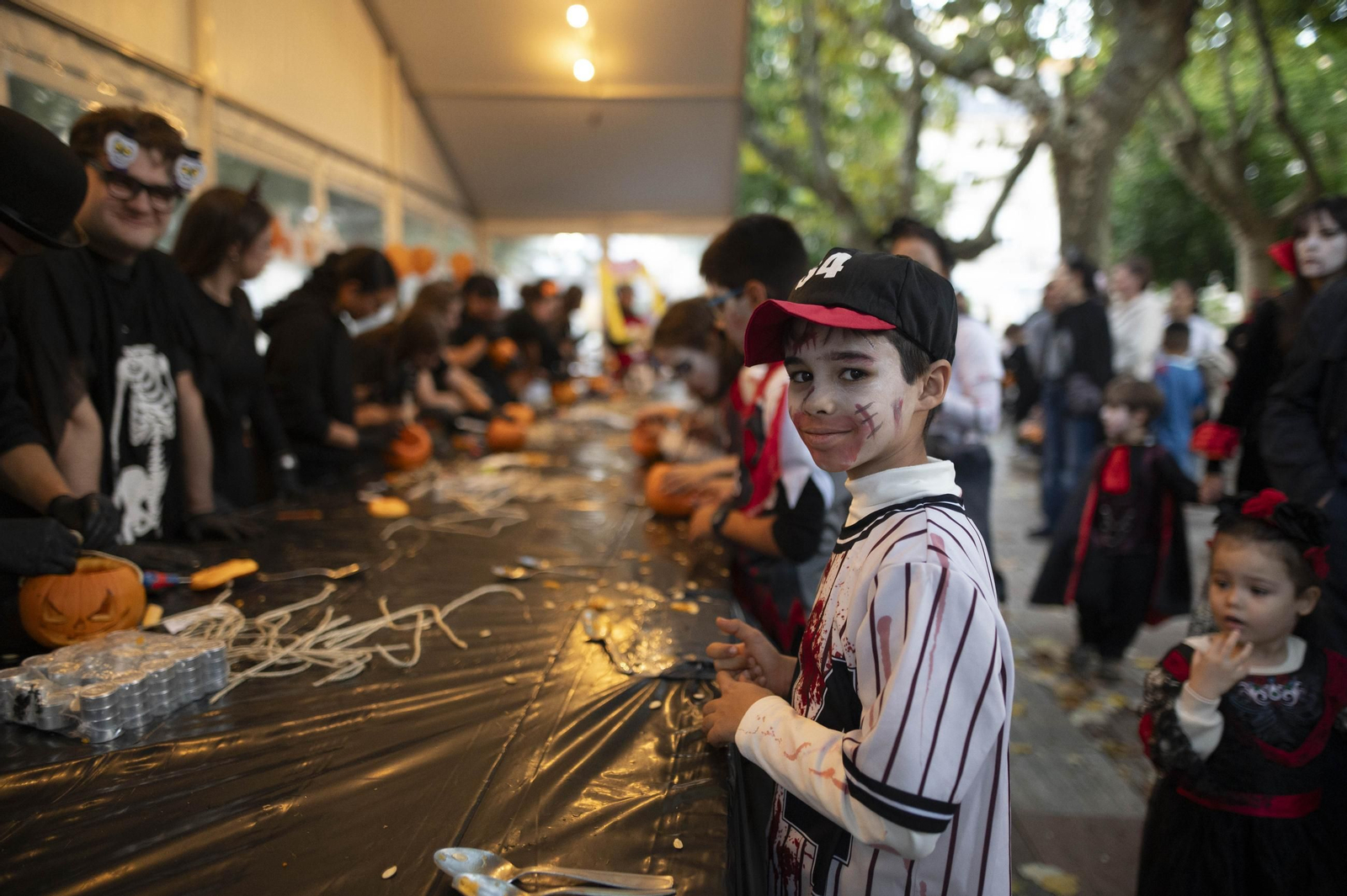 Galería | Ourense se transforma en una ciudad de miedo para celebrar Samaín