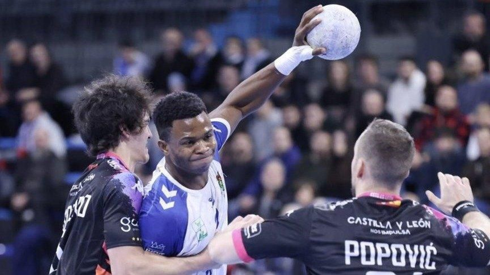 Granollers y Ademar León son los equipos que visitarán al Novás y al Cangas en la Copa.