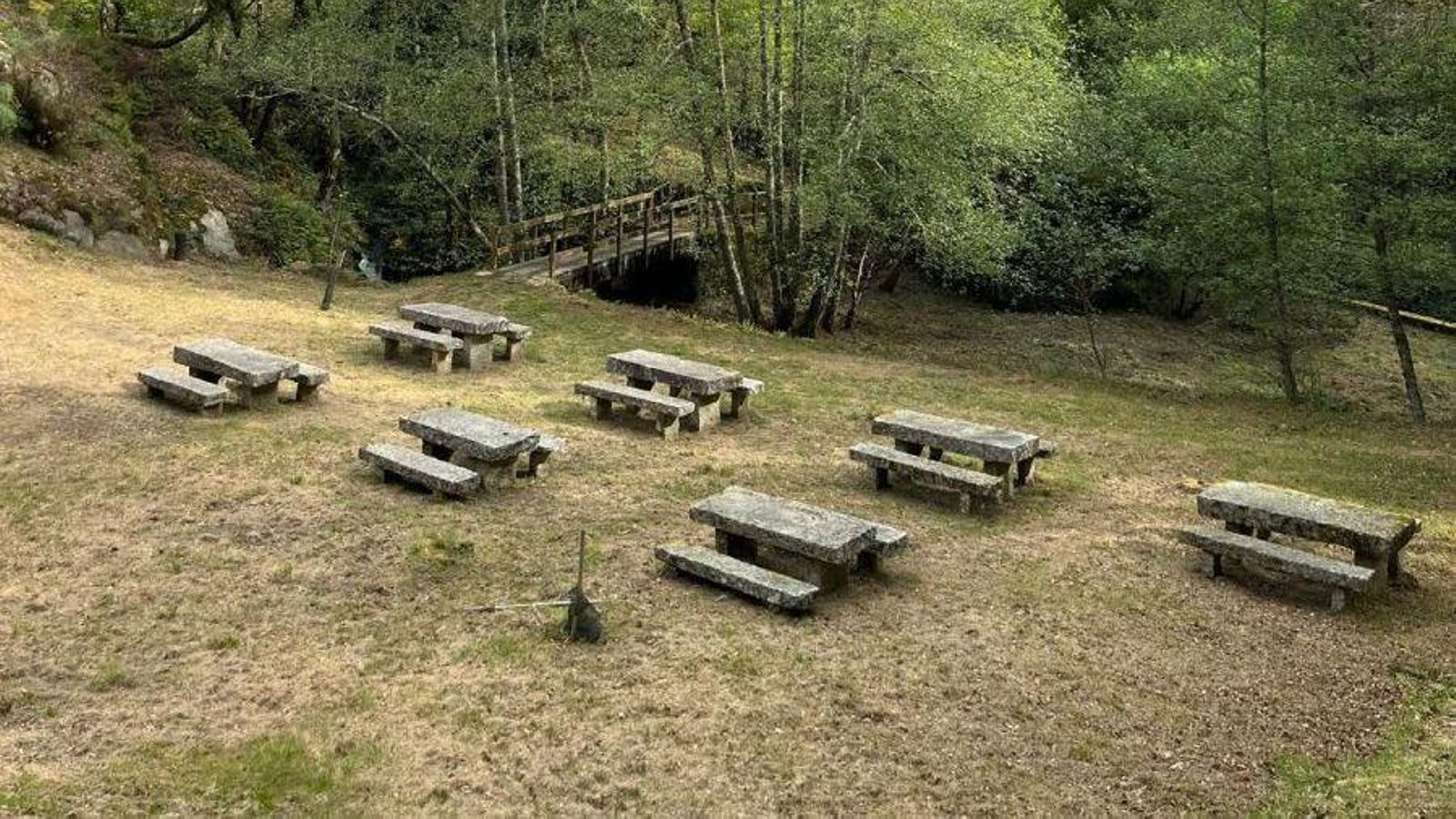 Espacios públicos limpios de maleza