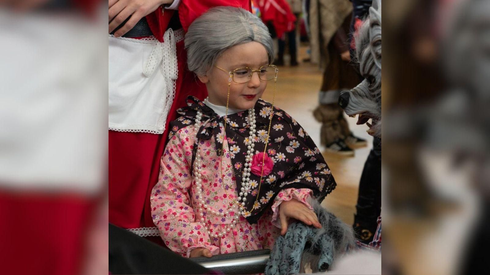 Una de las más pequeñas de la fiesta.