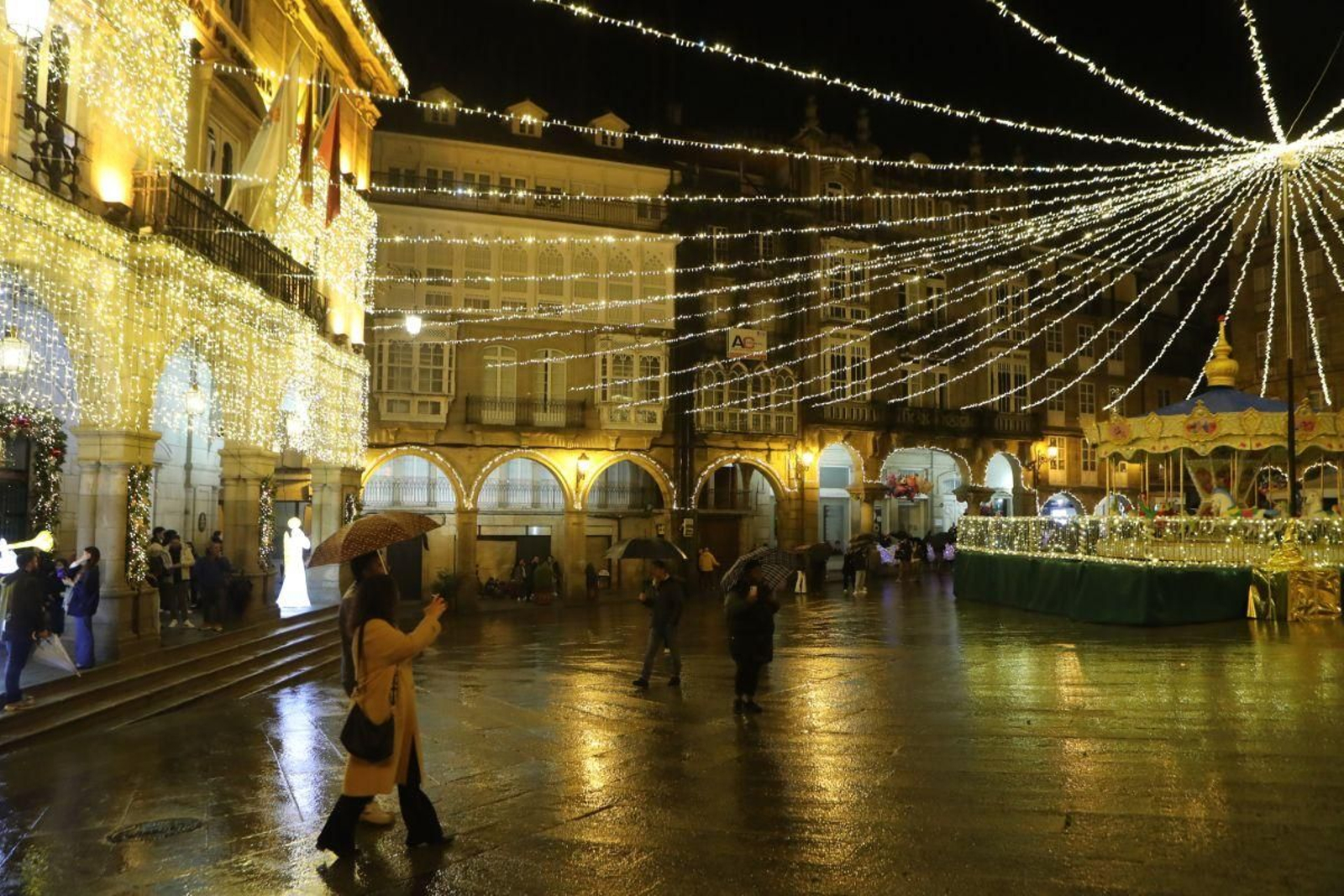 Iluminación en la Plaza Mayor.