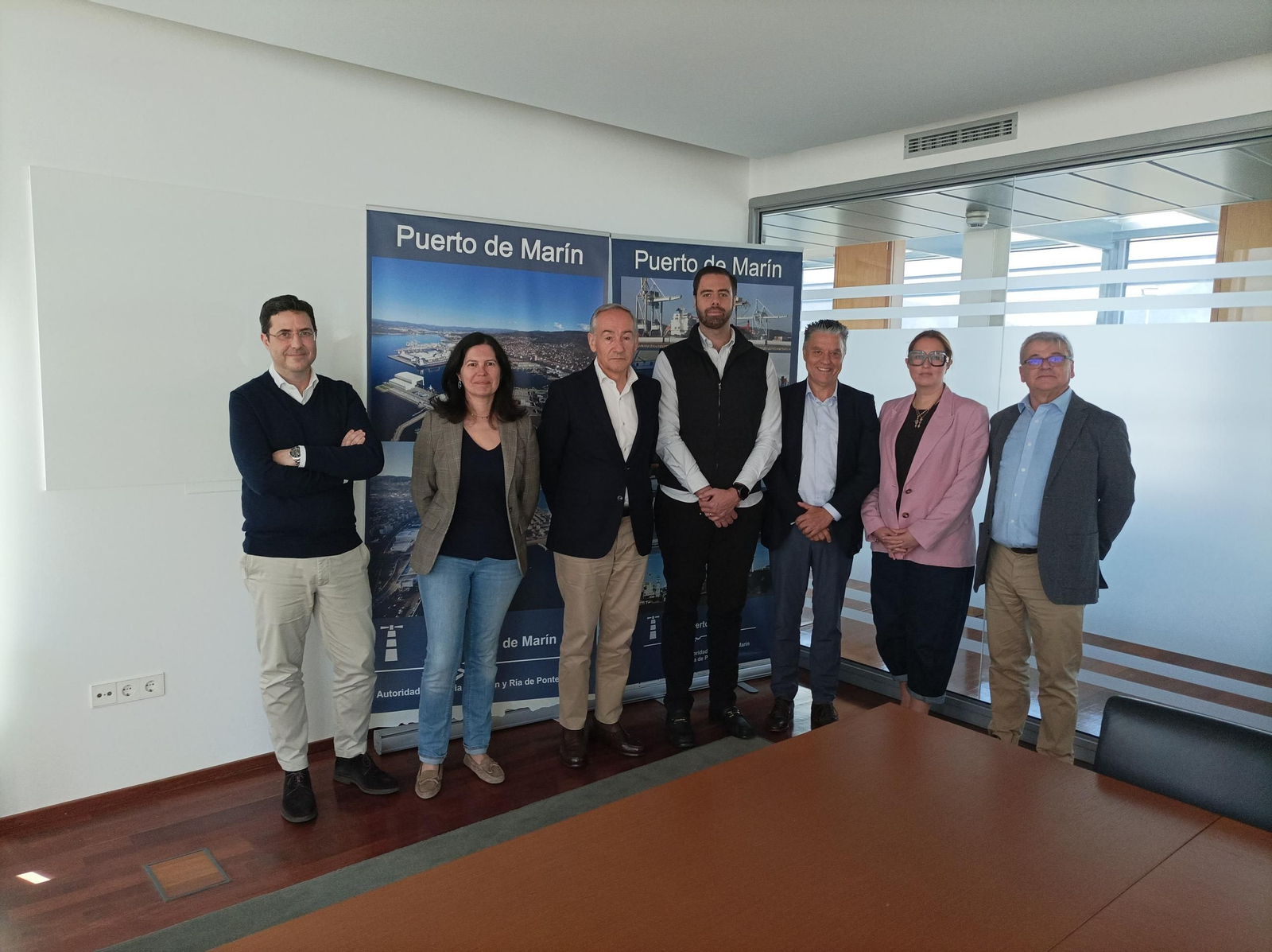 Visita de atuneros de Ecuador al Puerto de Marín.
