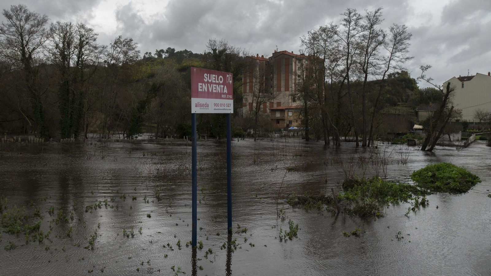 Imagen de las intensas lluvias en Ribadavia.