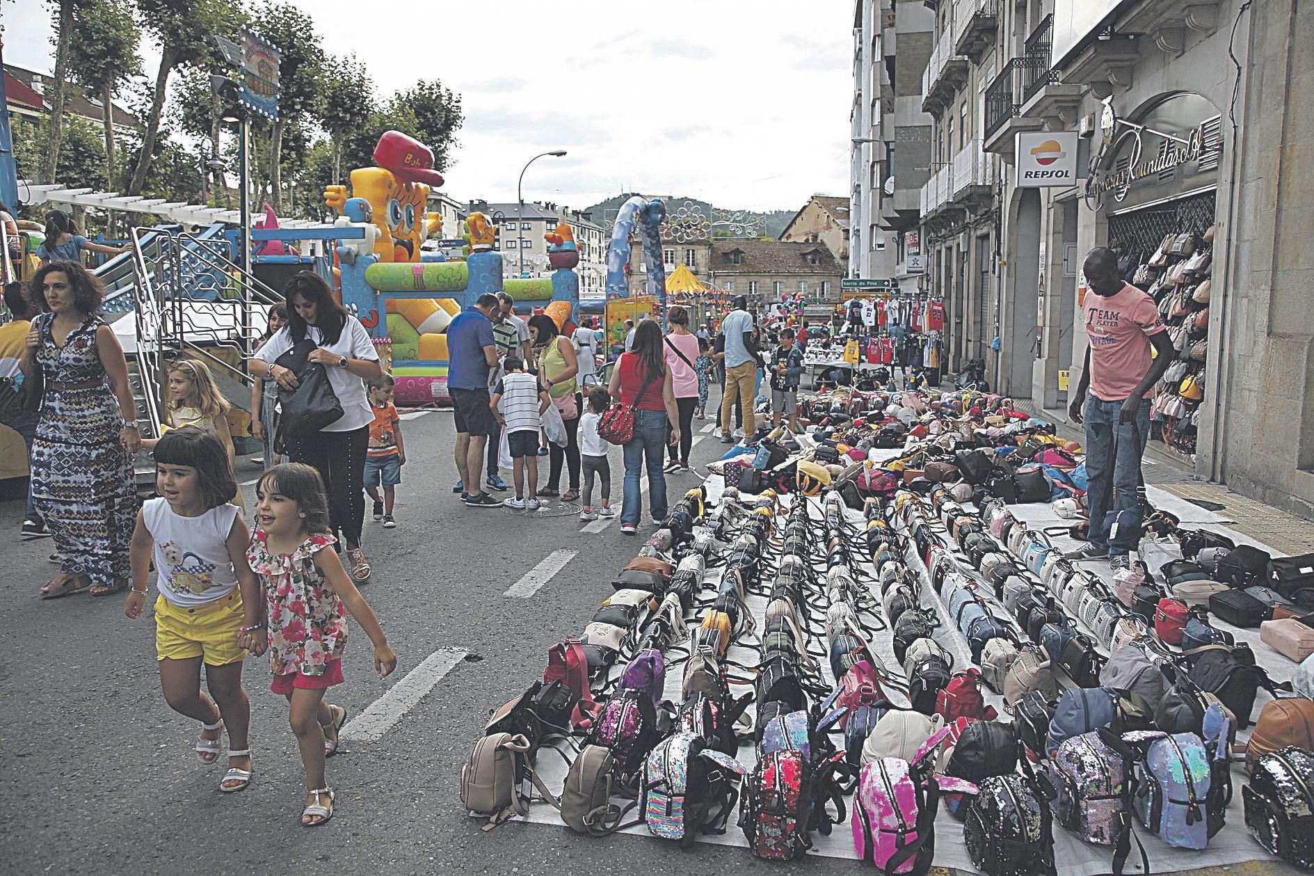 Atracciones de las últimas fiestas pontinas, en 2019. (MIGUEL ÁNGEL)