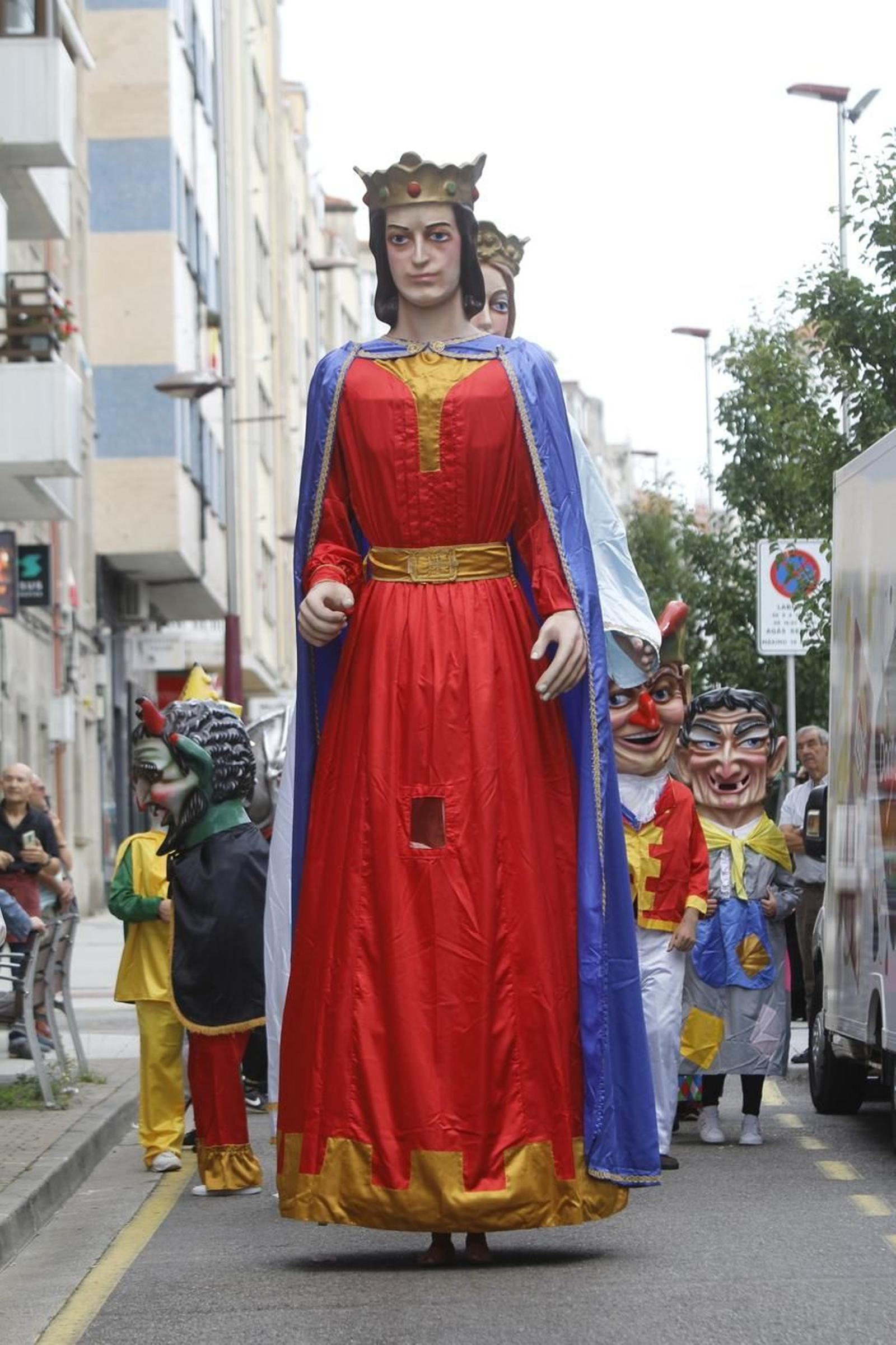 La pareja de gigantes que bailará por las calles de Pontevedra.