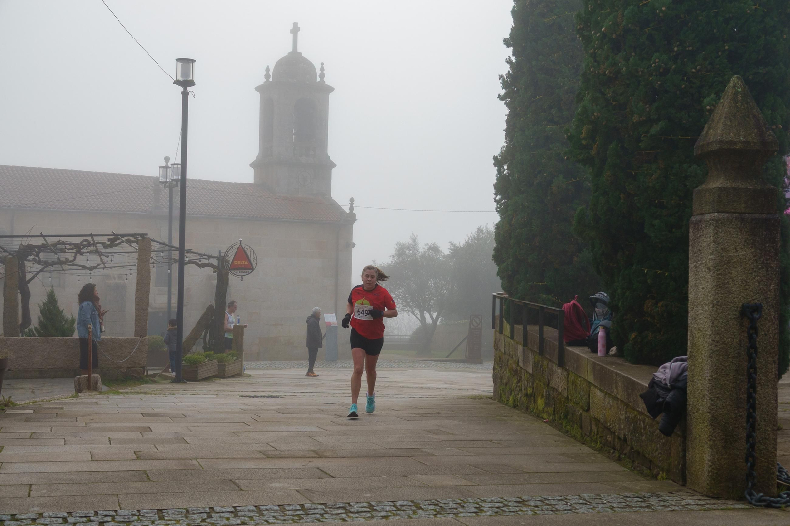 Galería | La carrera contra el cáncer 2026 de Mos reúne a casi 300 atletas
