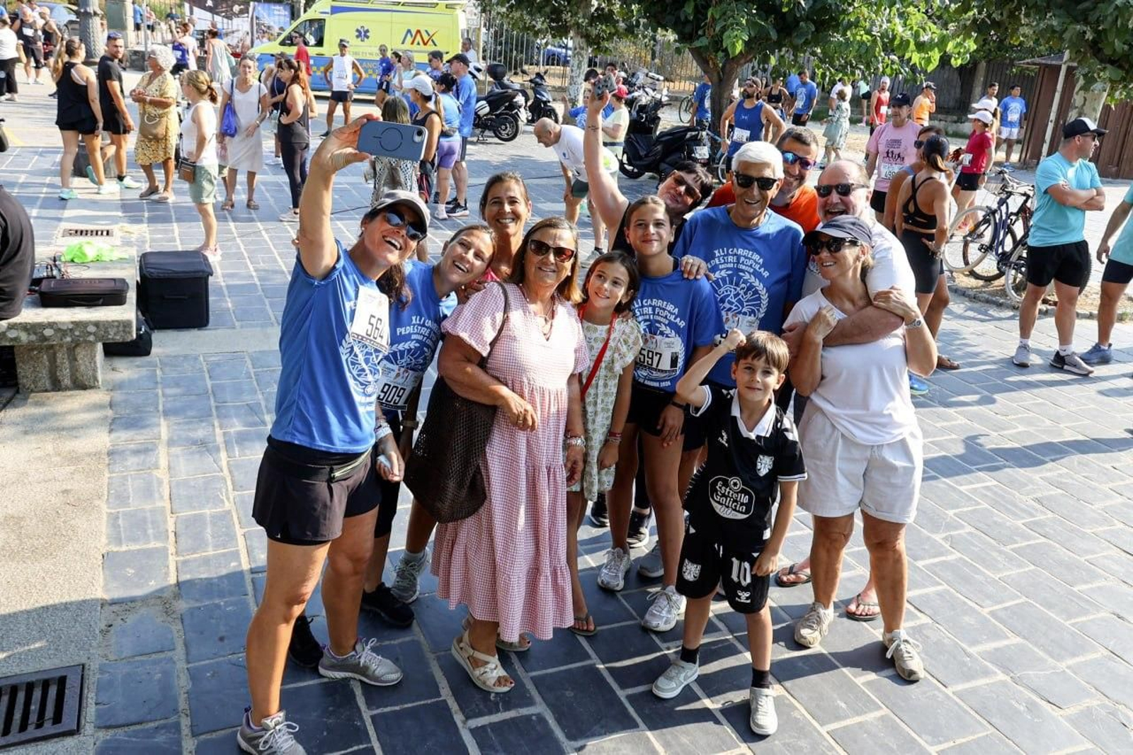 Galería | Más de 1.300 personas corren y caminan por Baiona