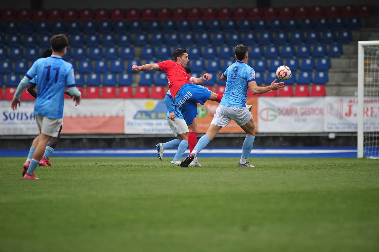 Galería | La UD Ourense gana y rompe récords