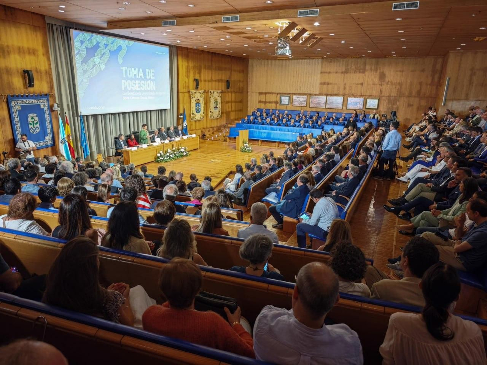 Galería | Histórica toma de posesión de la primera rectora de la UVigo
