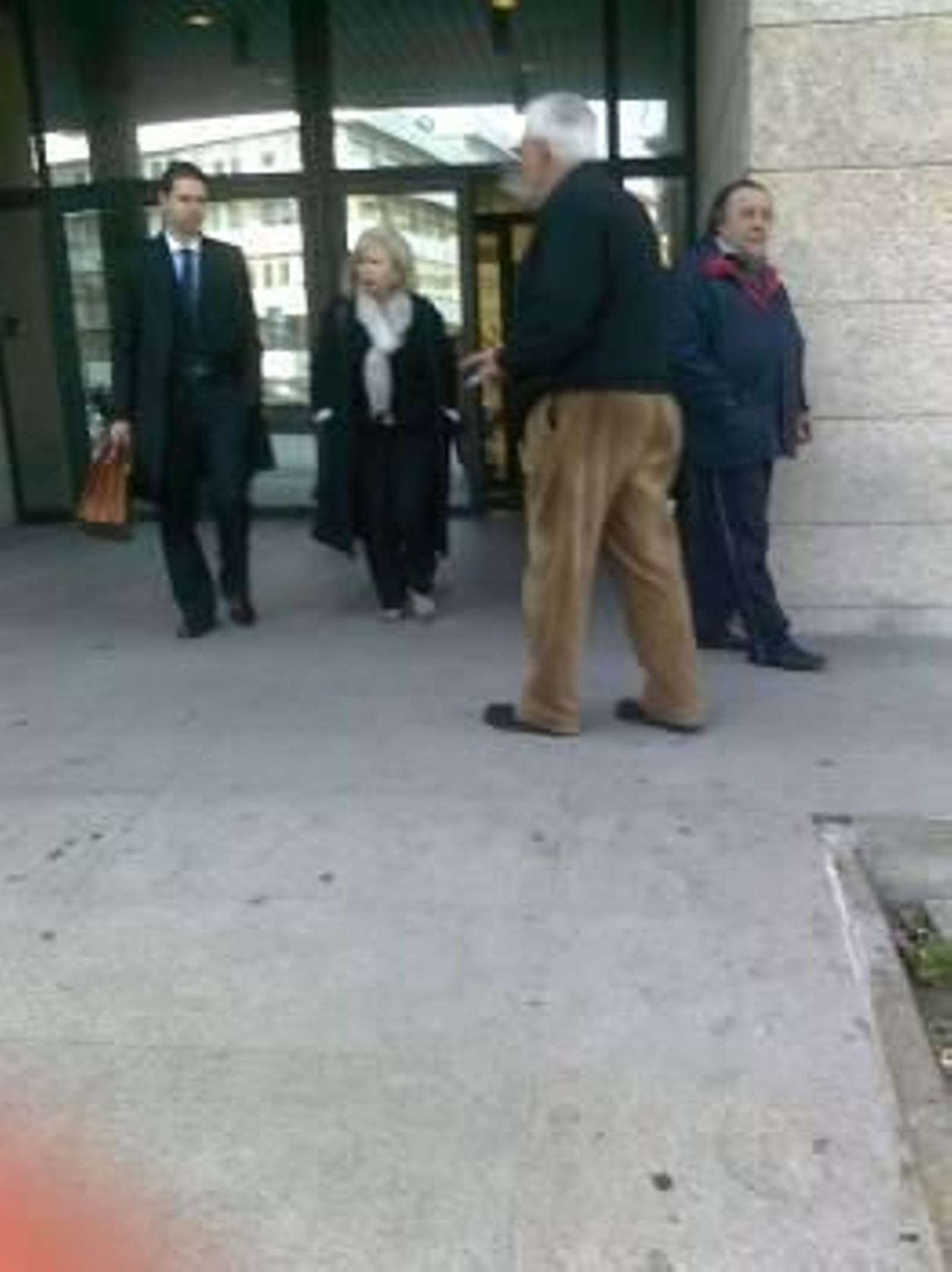 Marisol Pombo, a su salida ayer de los juzgados de Vigo.