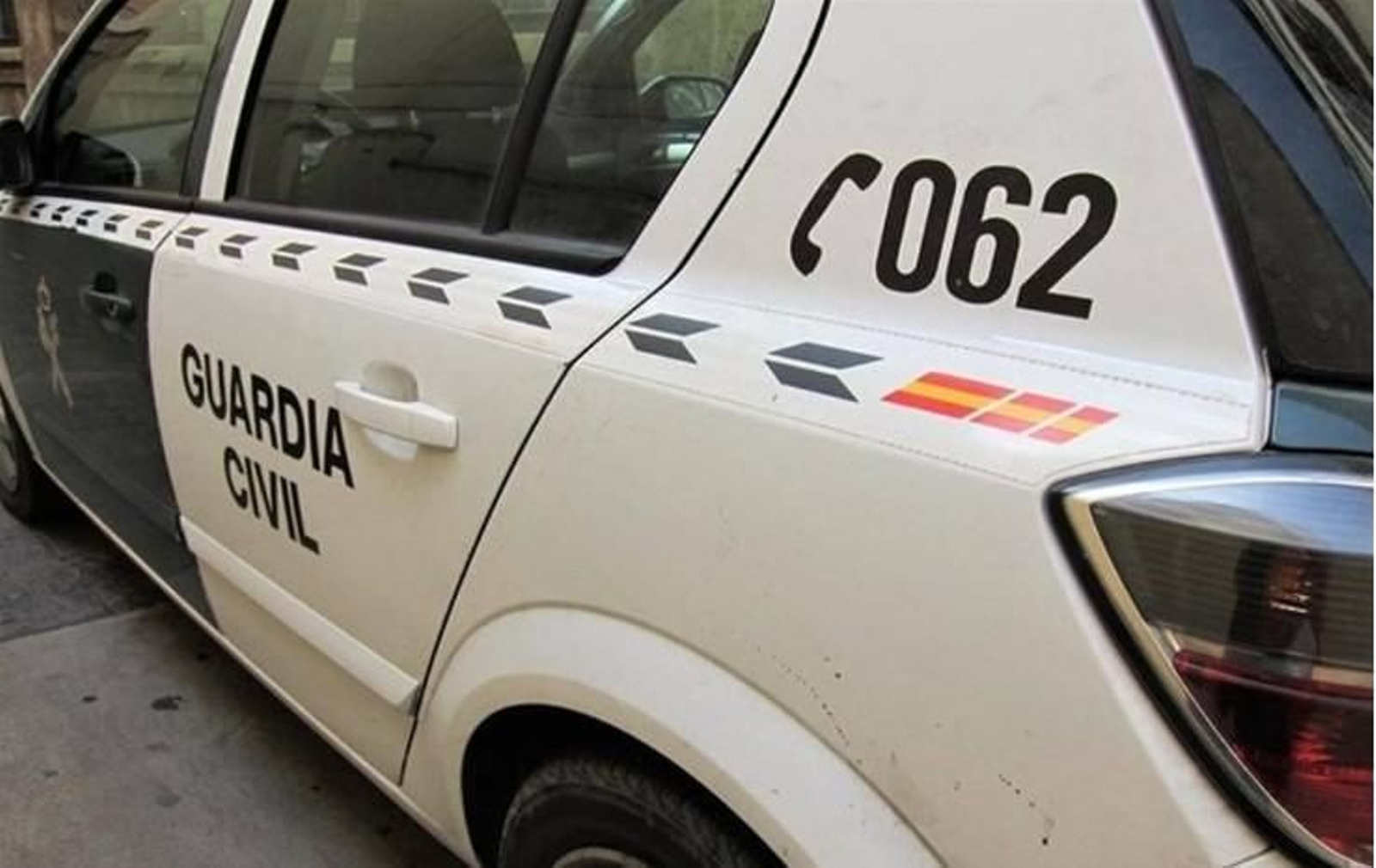 Un coche de una patrulla de la Guardia Civil en una imagen de archivo.