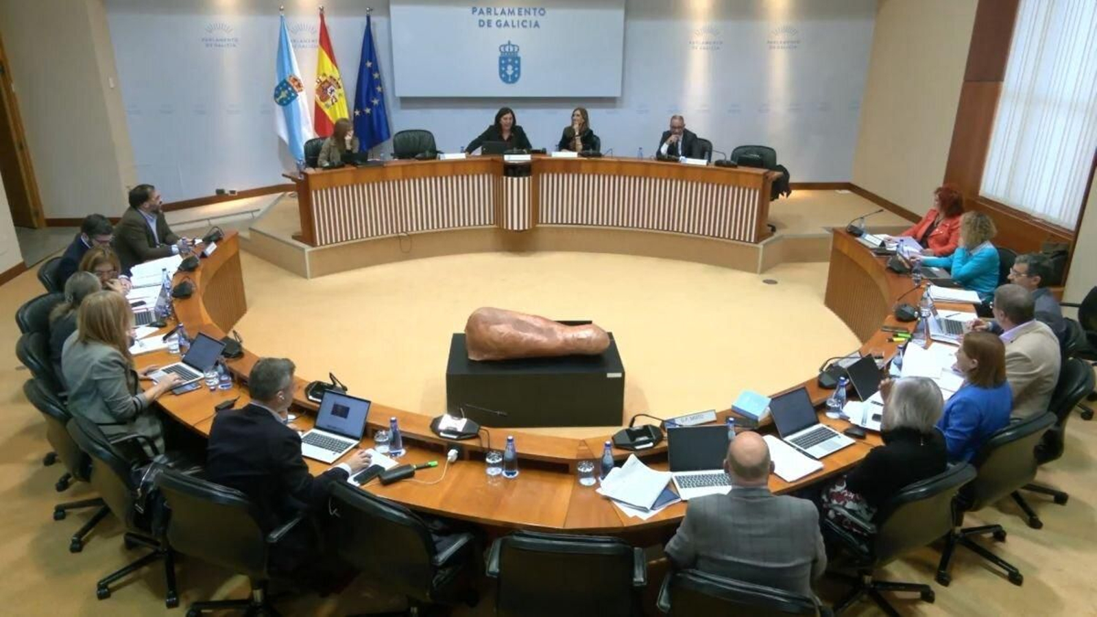 La comisión de investigación contaba ayer con un total de seis comparecencias.