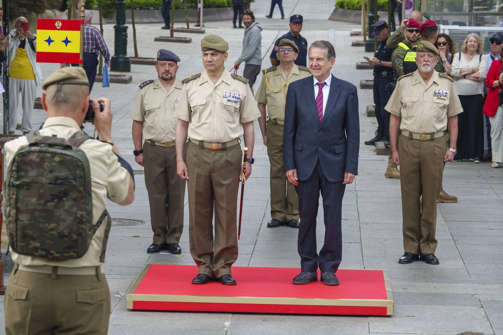 Galería | Comienza la programación del Día de las Fuerzas Armadas en Vigo
