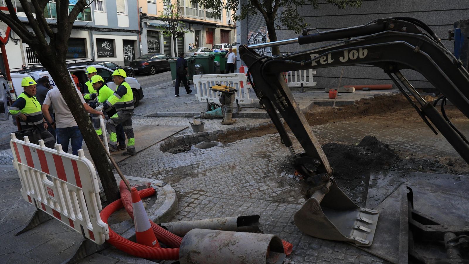 Obras en la rúa Monte Seixo