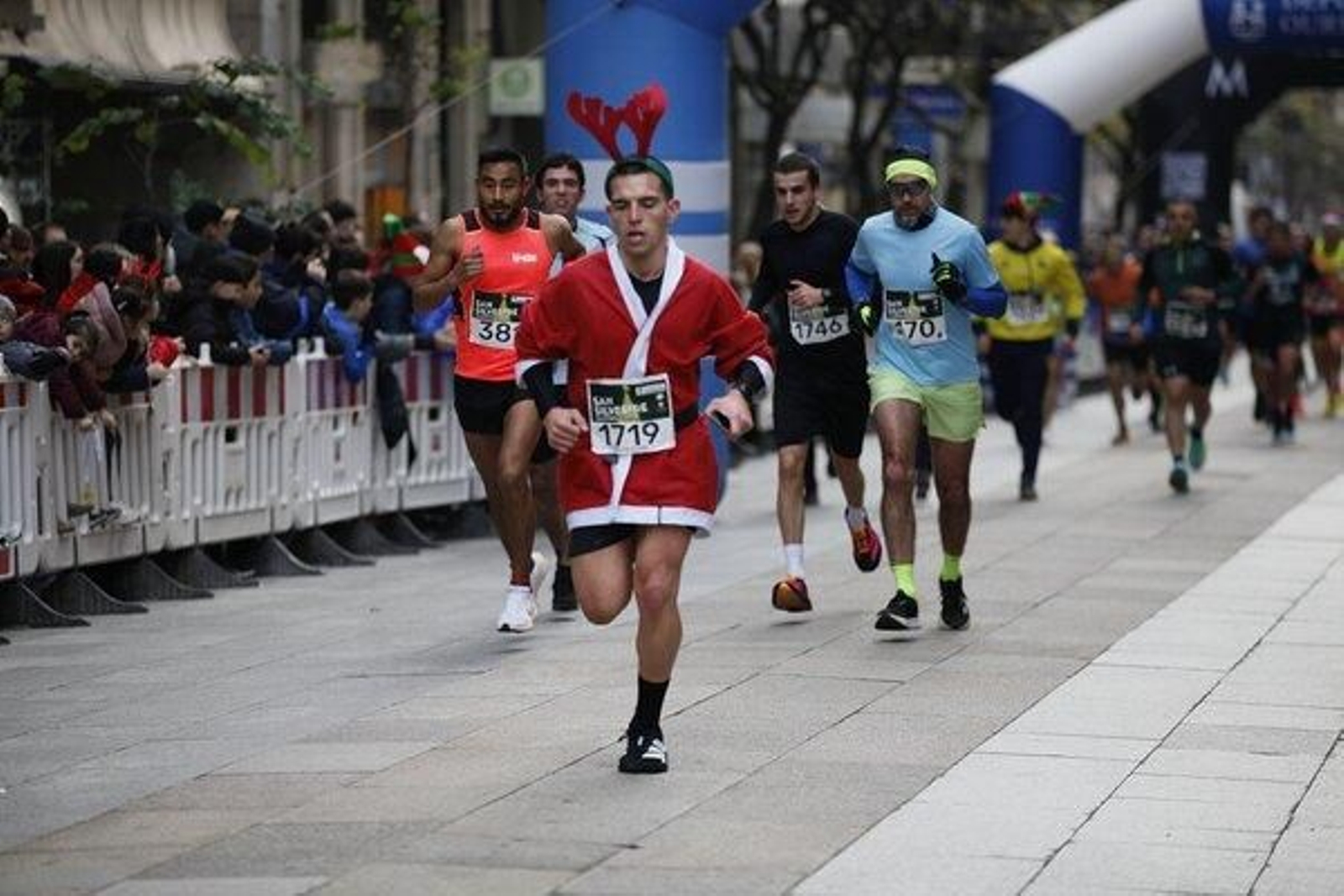 Ourense acogió la décima edición de la San Silvestre el 31 de diciembre.