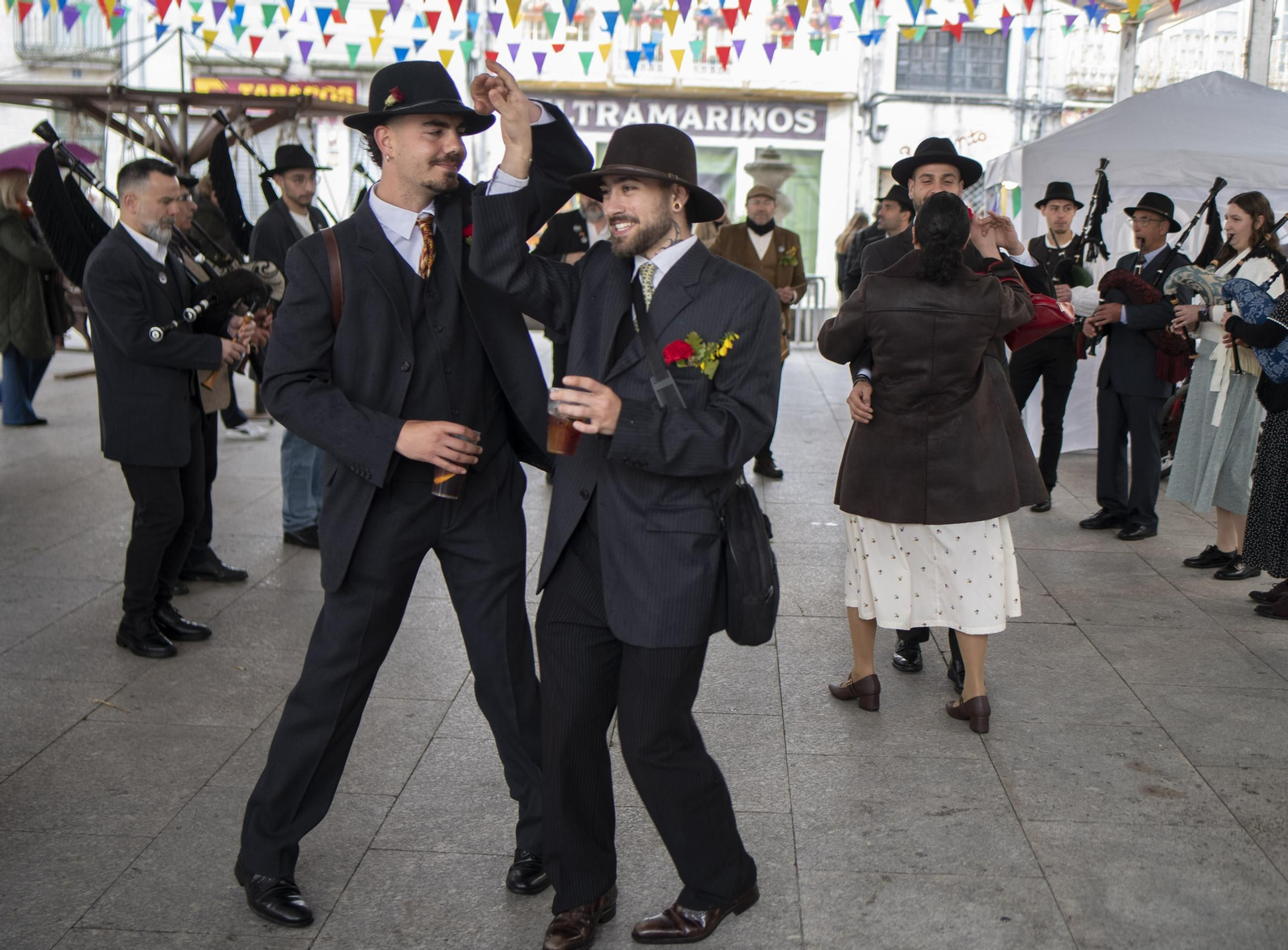 Galería | Xinzo de Limia viaja 50 años al pasado y celebra la 5ª Feira da Mozas