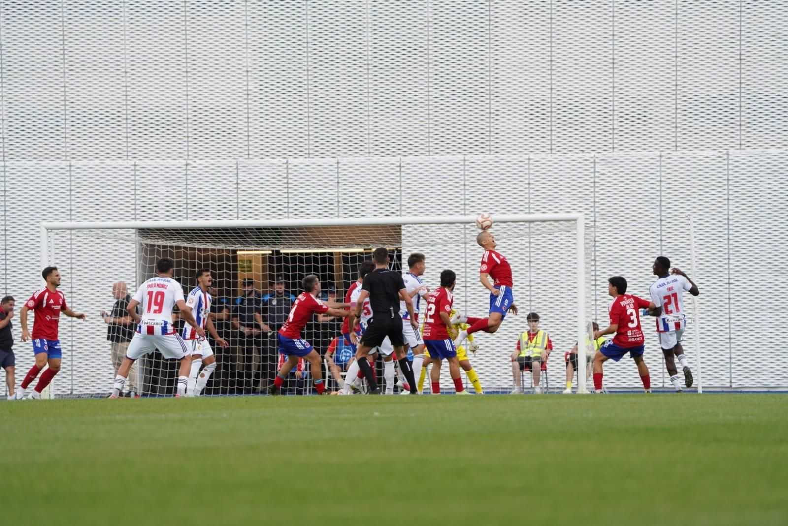 Galería | O Couto disfruta con el estreno de la UD Ourense en Primera Federación, en fotos