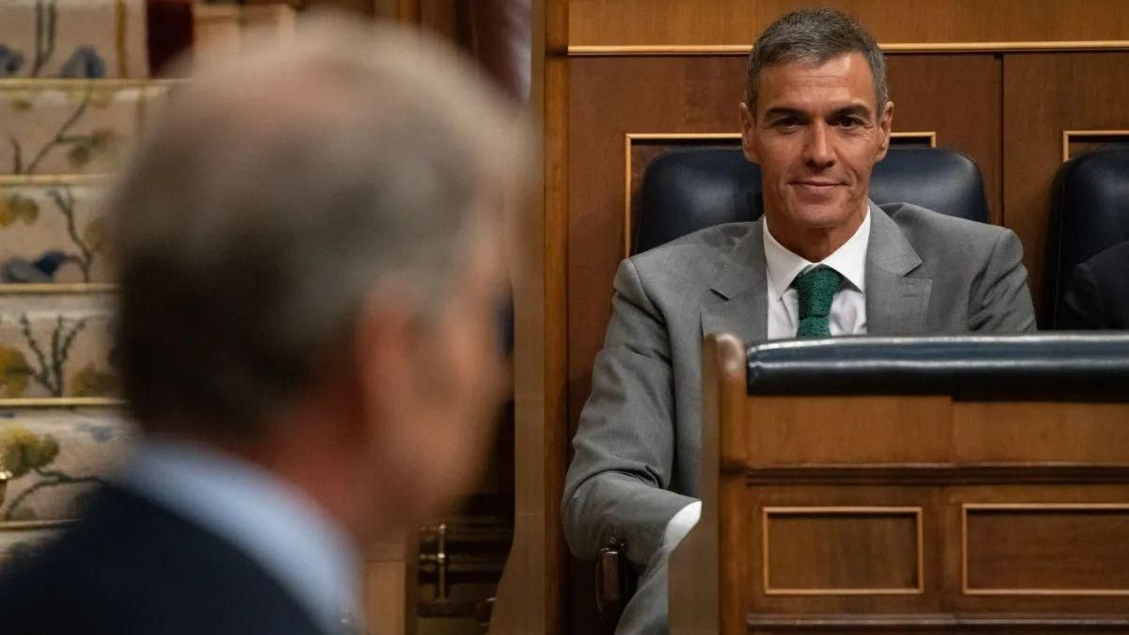 Cara a cara entre Feijóo y Sánchez en un debate parlamentario el pasado septiembre.