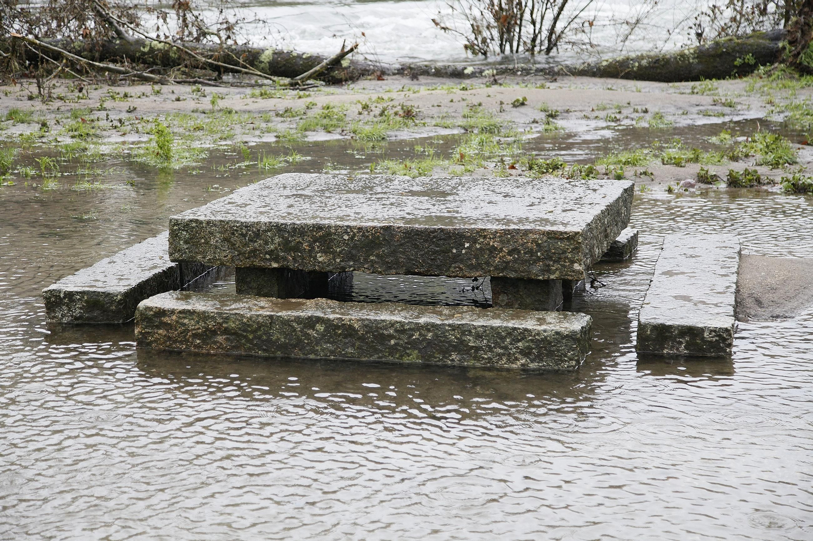Galería | La crecida de los ríos anegan la provincia de Ourense