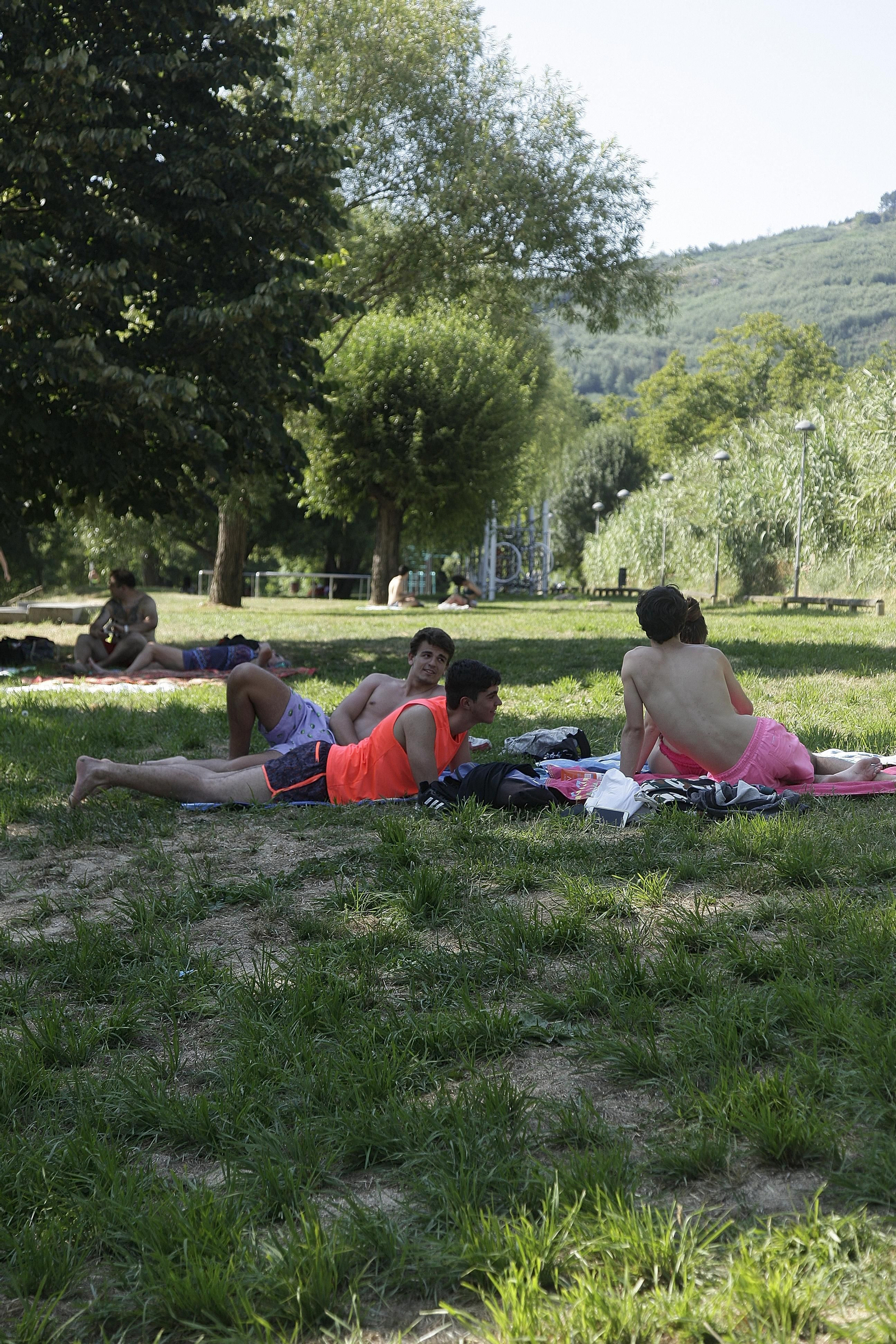 Las temperaturas superan los 36 grados en Ourense. // Miguel Ángel