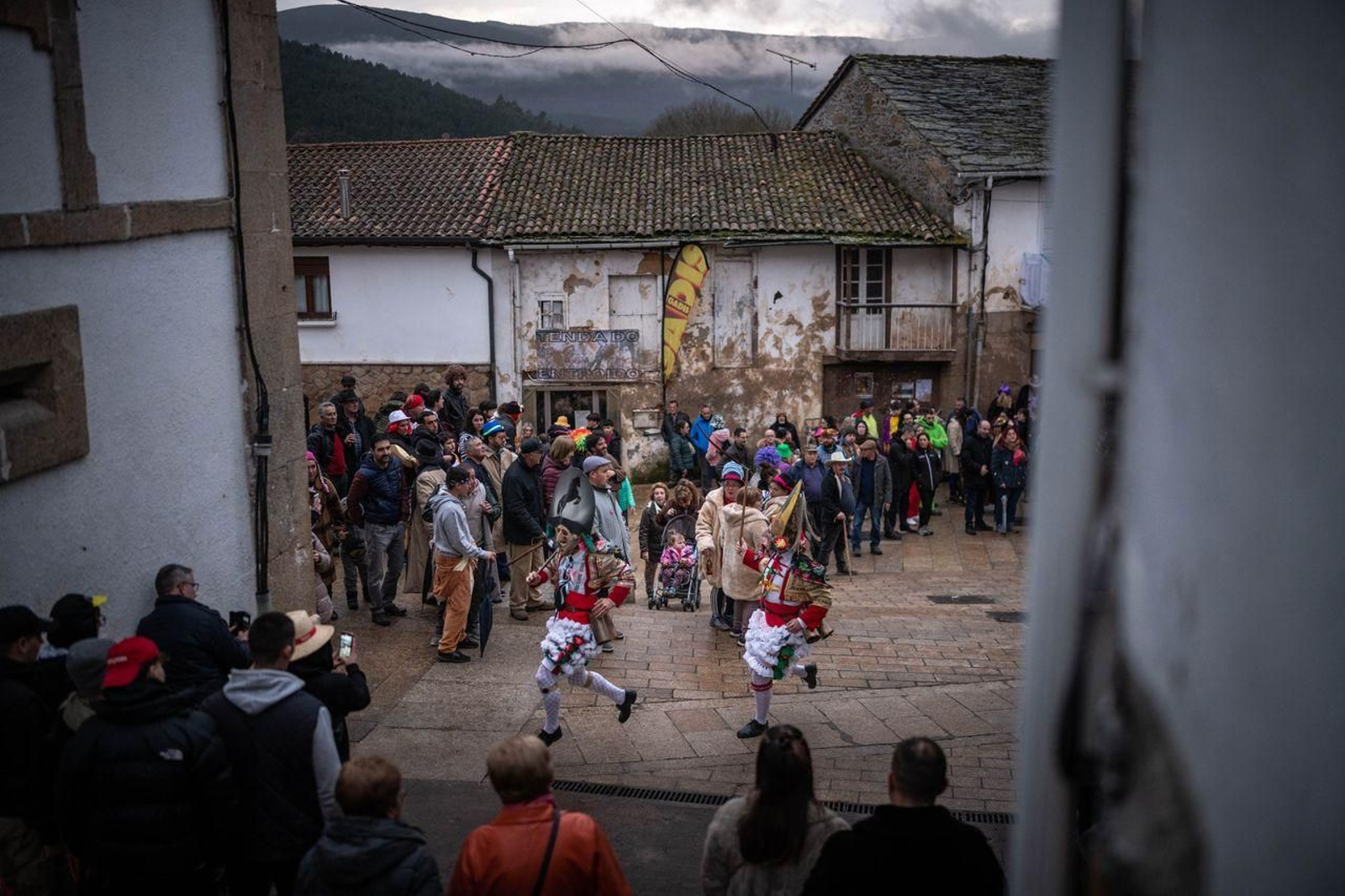 Laza despide el Entroido con el Testamento do Burro (Foto: Óscar Pinal)