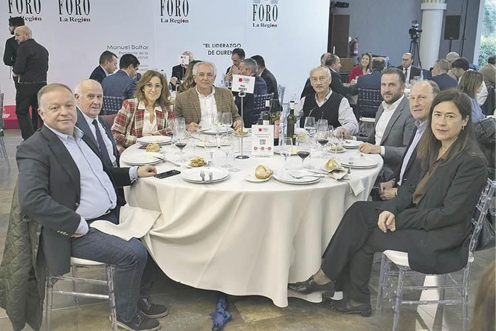 Javier Rodríguez Nóvoa, de la Xunta Local del PP de Ourense; José Ramón Caldas, de APE Galicia; Cristina Romero, exdiputada autonómica; José Ignacio Vidal, presidente de Cosaga; Felipe Ferreiro, presidente de Cruz Vermella Ourense; Roberto Lameiro, propietario de Petrolam; Mario Guede, concelleiro del PP en Ourense, y Carmen Rivas, directora digital de La Región.