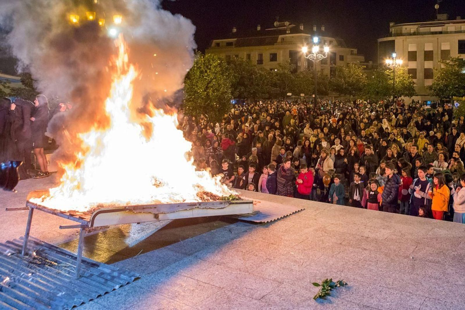 La “queima da Lamprea” cierra hoy sábado, el Entroido en Salvaterra.