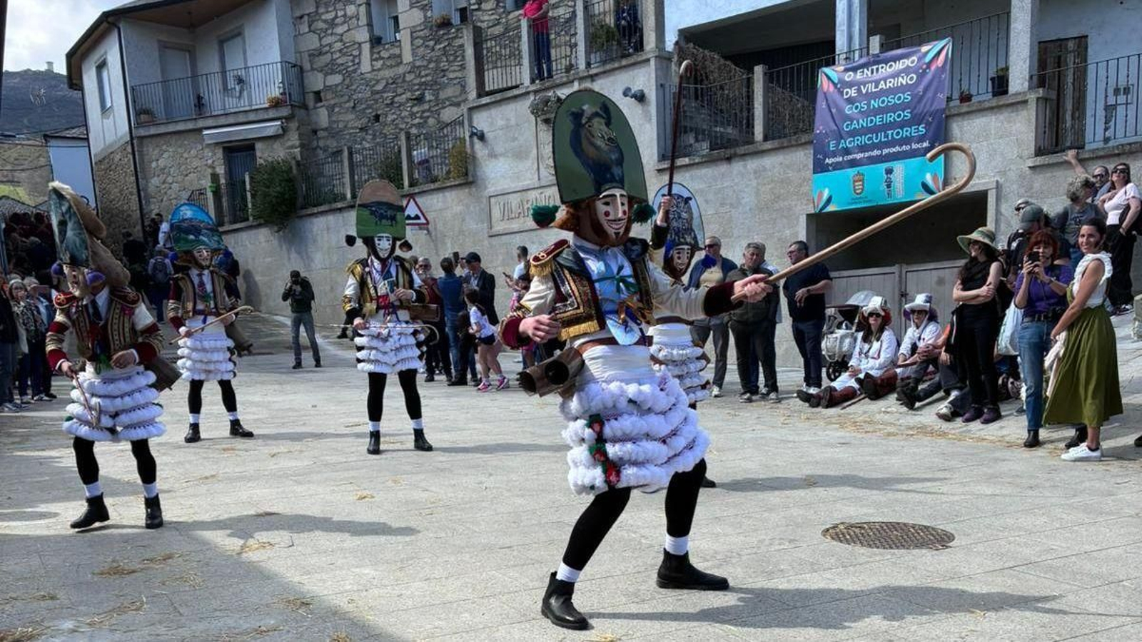 El Festival Internacional de Mascarada Ibérica ViBoMask se despide una vez más en Vilariño de Conso.