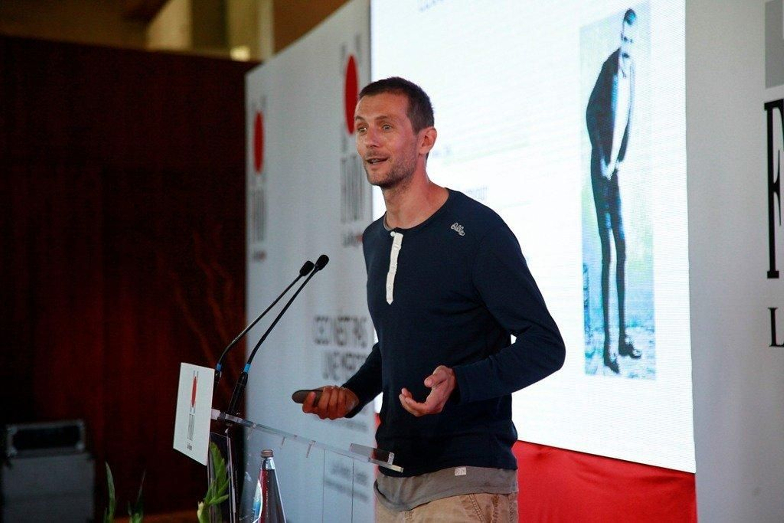 Karel de Beule, en el Foro La Región - 37