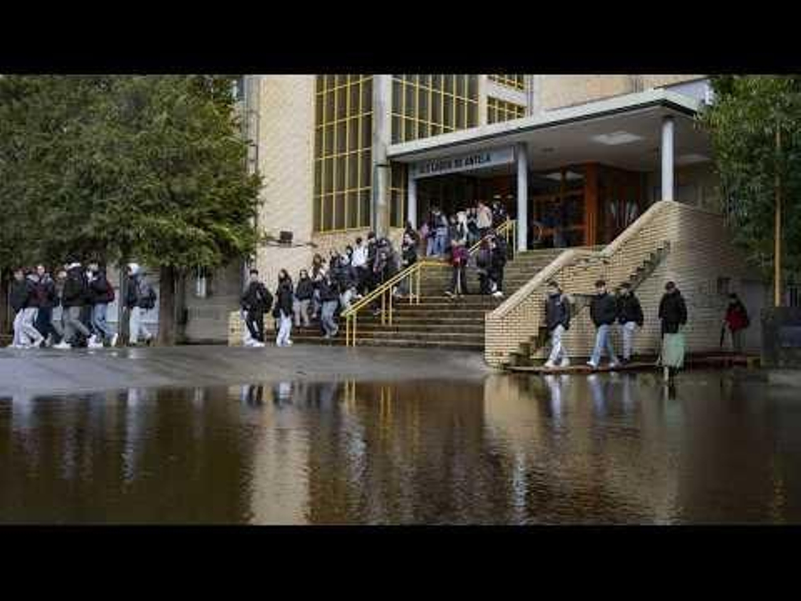 Las lluvias inundan los institutos de Xinzo de Limia