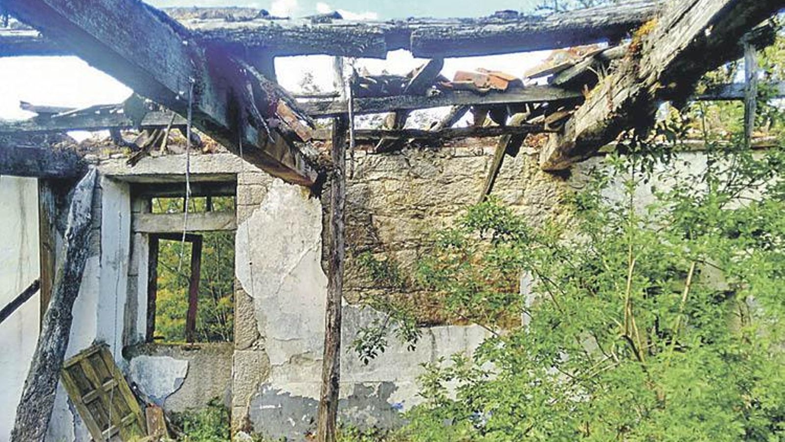 Casa parroquial de San Pedro de Dadín, en O Irixo.