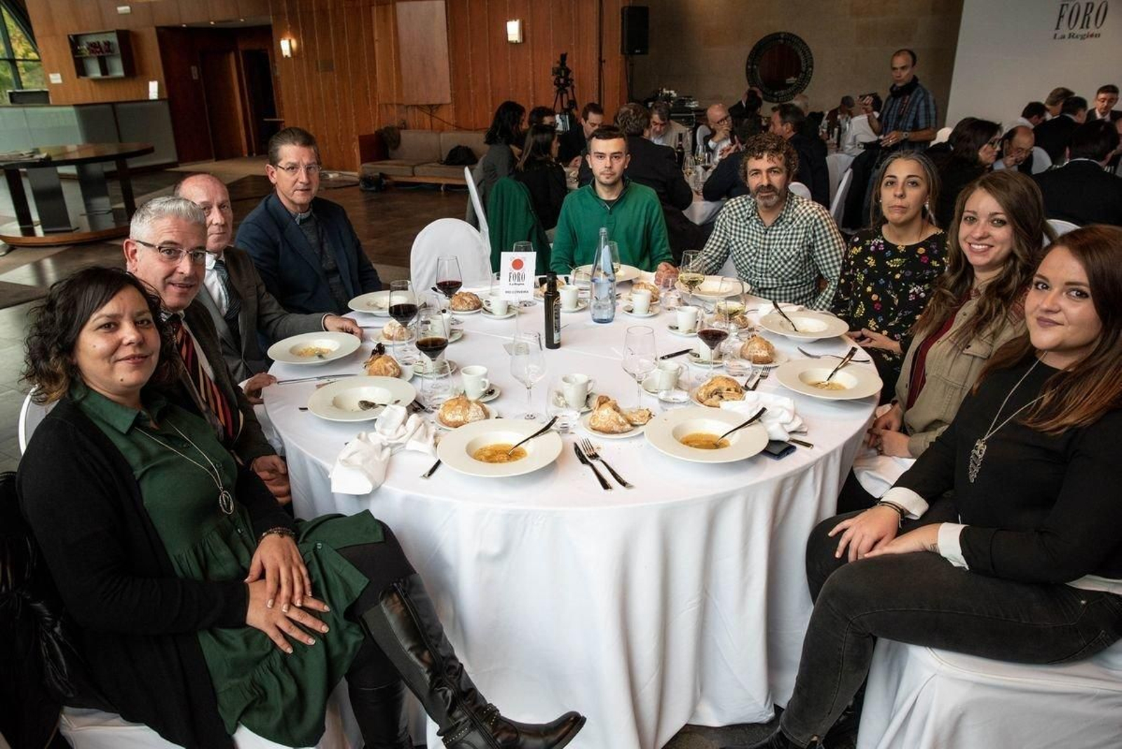 Rosa Cabo Diéguez, Javier Fernández, Carlos Fernández, Óscar Barreiro, José Álvarez, Julio Campos, Amelia Feijóo, Rebeca Rodríguez y Antía Pérez