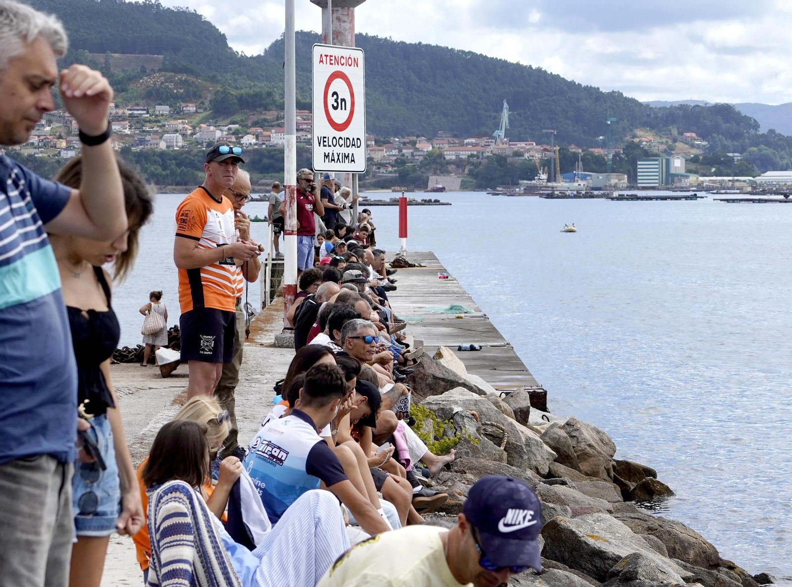 Galería | Las traineras toman la ría de Vigo con la Bandeira Concello de Moaña
