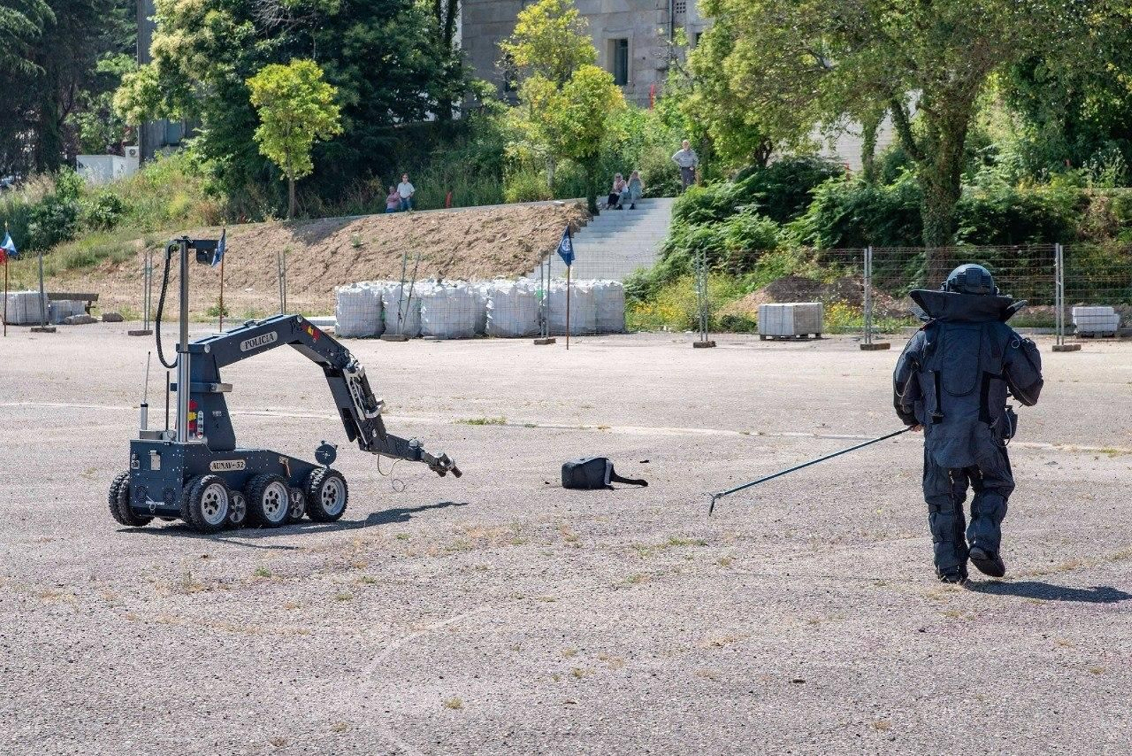 Galería | Exhibición de la Policía Nacional en la ETEA